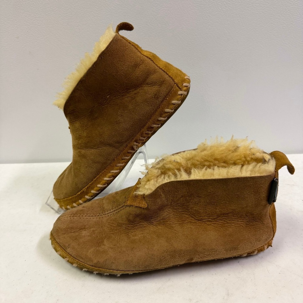 L.L.Bean Wicked Good Women's Brown Suede Shearling Fur Lined Moccasin Slippers
